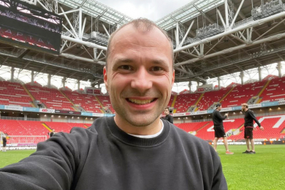 Сагалова, средняя зарплата, рождение сына: как живет актер Александр Якин