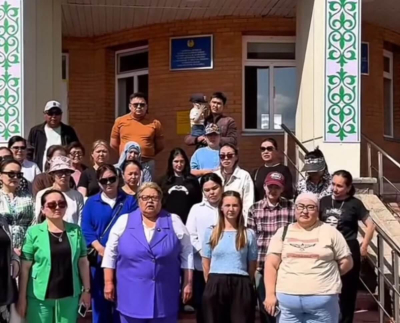 Драка учителей в Косшы: родители учеников заступились за уволенного директора школы (ВИДЕО)
