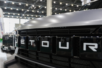 Минпромторг: список локализованных авто для&nbsp;такси пополнят Tenet и&nbsp;Omoda