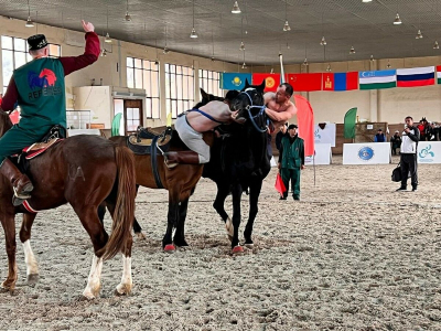 Затянули пояса