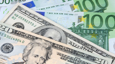 EUR/USD на старте недели: стабильность перед бурей?