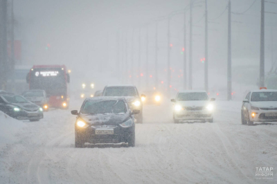ГАИ советует татарстанцам отказаться от поездок в непогоду