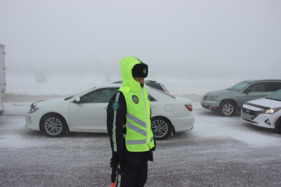В семи областях закрыли дороги из-за непогоды