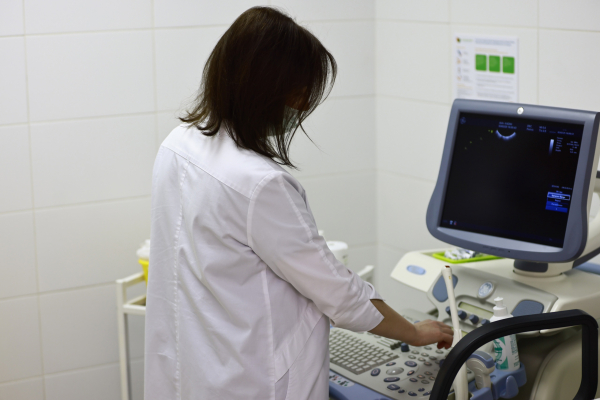 Внедрить ИИ в медицинскую практику поручил Путин