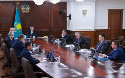 Бектенов призвал госорганы сократить расходы бюджета через цифровизацию