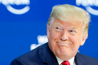 Дональда Трампа предложили поместить на купюру 100 долларов
