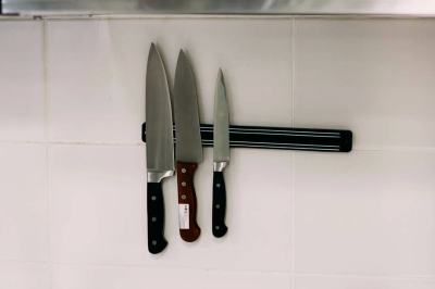 В селе под Челнами мужчина угрожал ножом своей сестре &ndash; дело ушло в суд