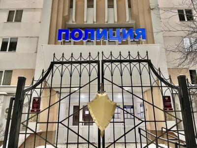 В Челнах из магазинов вынесли орехи, шампунь, алкоголь на 22 тысячи рублей