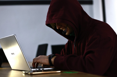 Детей шантажируют через аккаунты Apple