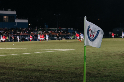 Матч ФК &laquo;КАМАЗ&raquo; с &laquo;Крыльями Советов&raquo; завершили из-за массовой драки