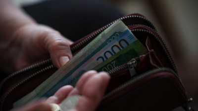 Россияне получили из бюджета 9 млрд рублей налоговых вычетов: кто может вернуть деньги и сколько 16/03/2026 &ndash; Новости