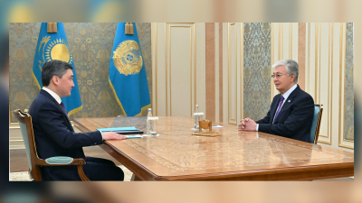 Касым-Жомарт Токаев принял Премьер-министра Олжаса Бектенова