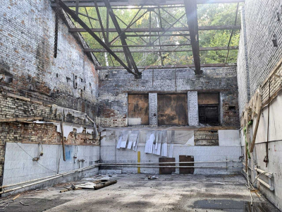 В Екатеринбурге обрушилась крыша колледжа: плиты рухнули в спортзал