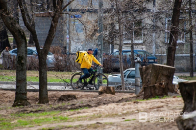 Казань создаст локальный регламент для курьеров на велосипедах