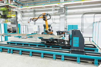 Роботы-сварщики и плазменная резка: как СИБУР модернизирует РМЗ в Нижнекамске